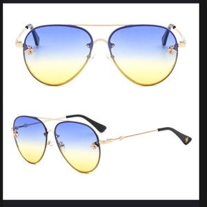 Polarized w/bee detail 🐝 😎